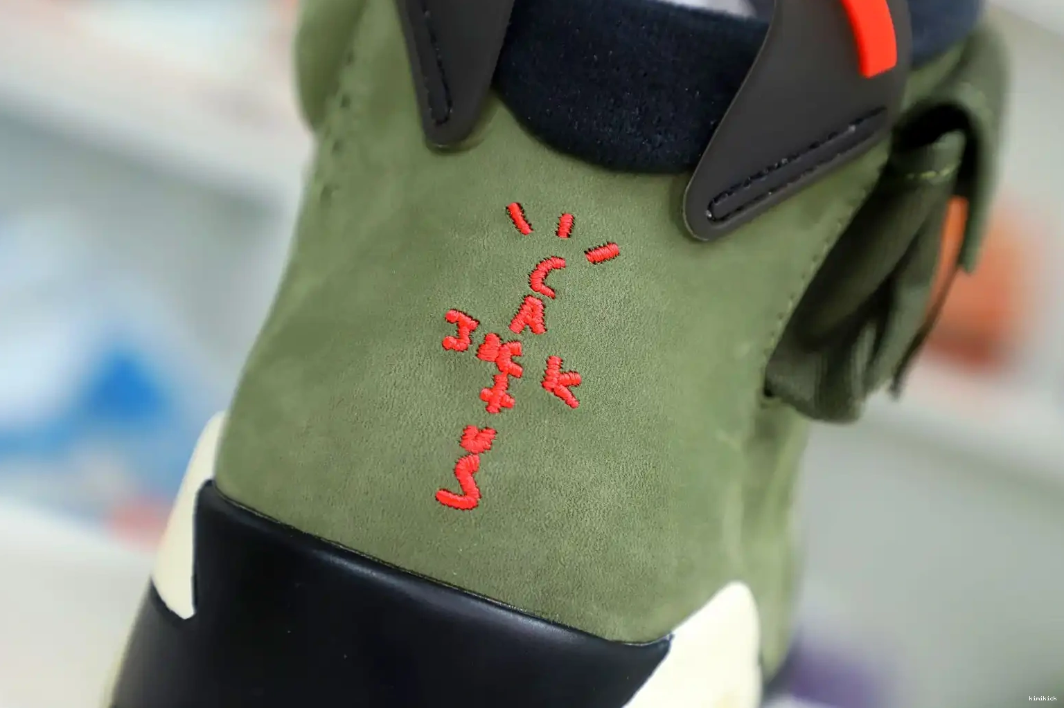 Kimikick SCOTT 'OLIVE' AIR TRAVIS RETRO JORDAN 6 X 0503